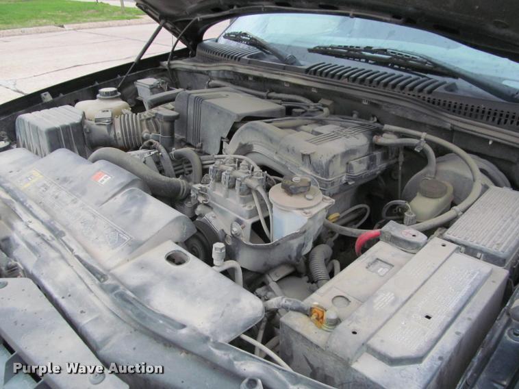 image for item K4951 2003 Ford Explorer SUV