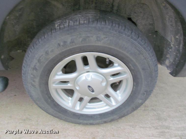 image for item K4951 2003 Ford Explorer SUV