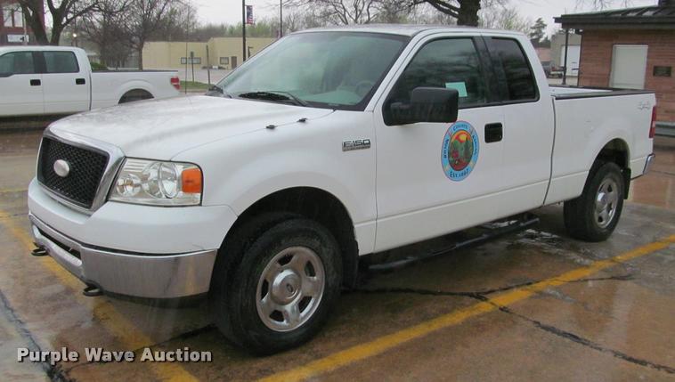 image for item K4952 2007 Ford F150 XLT SuperCab pickup truck