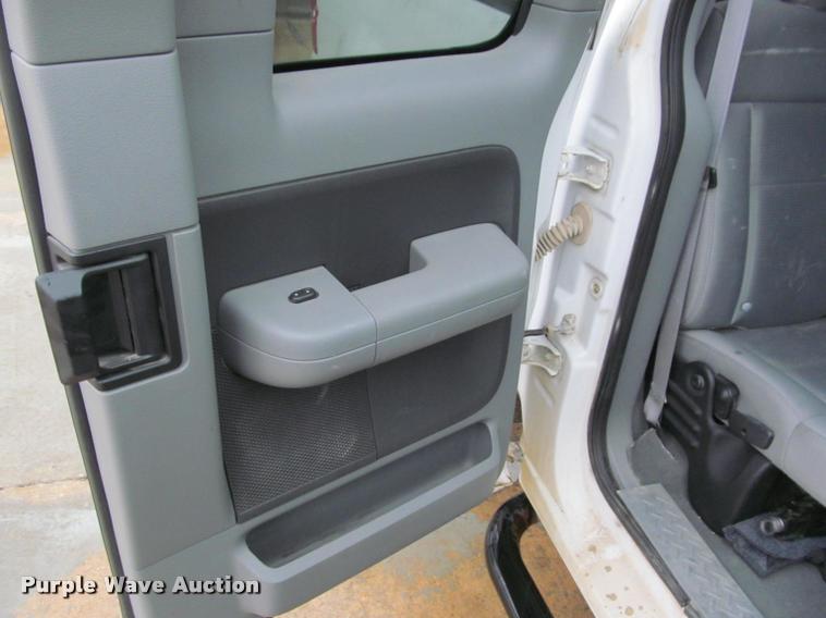 image for item K4952 2007 Ford F150 XLT SuperCab pickup truck