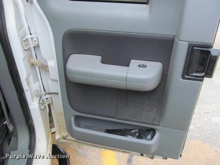 image for item K4952 2007 Ford F150 XLT SuperCab pickup truck