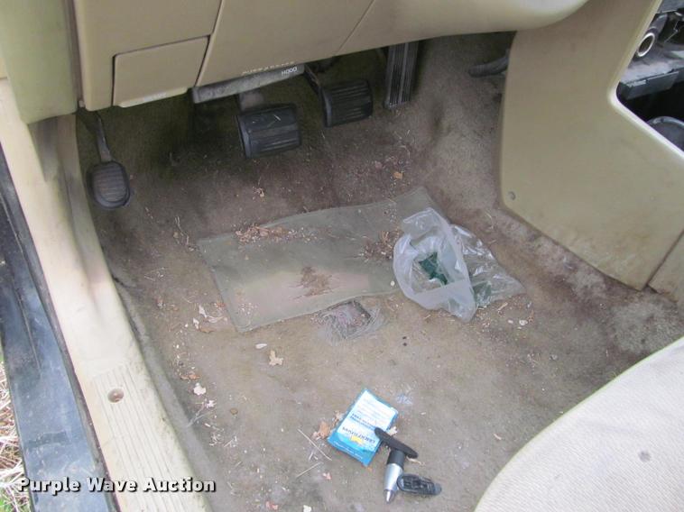 image for item K4953 1991 Dodge Shadow