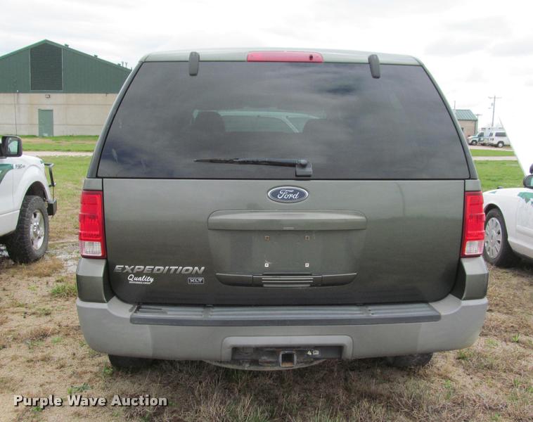 image for item K4955 2003 Ford Expedition XLT SUV