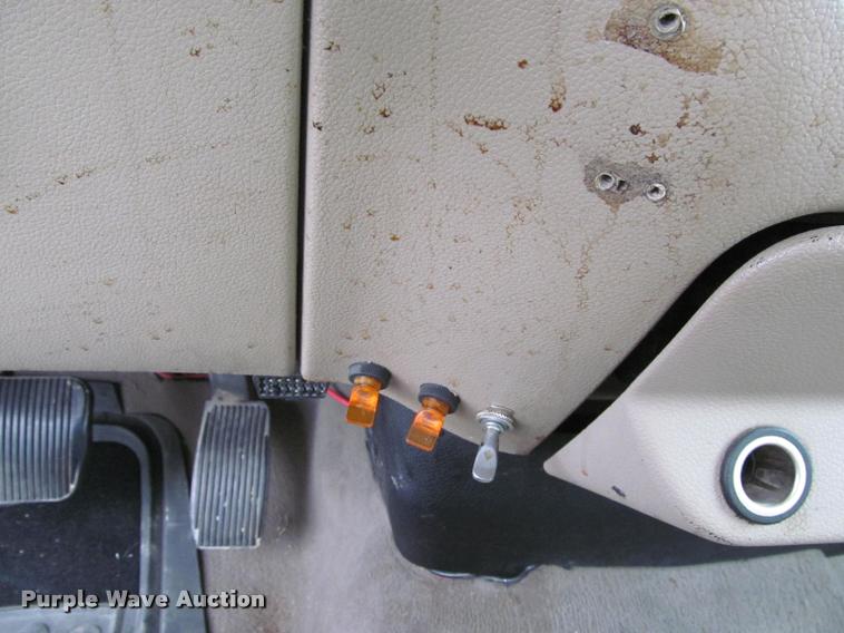 image for item K4955 2003 Ford Expedition XLT SUV