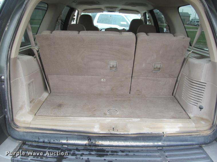 image for item K4955 2003 Ford Expedition XLT SUV