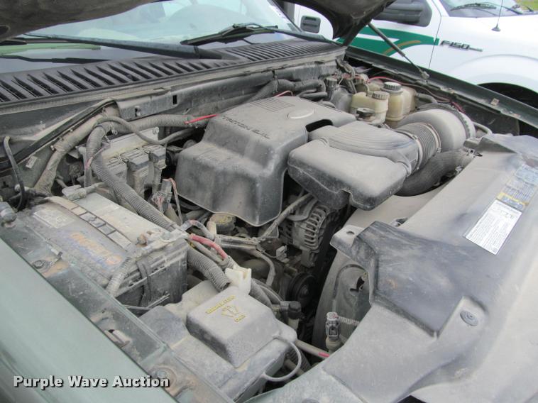 image for item K4955 2003 Ford Expedition XLT SUV