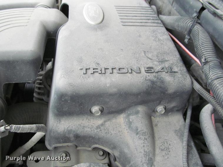 image for item K4955 2003 Ford Expedition XLT SUV