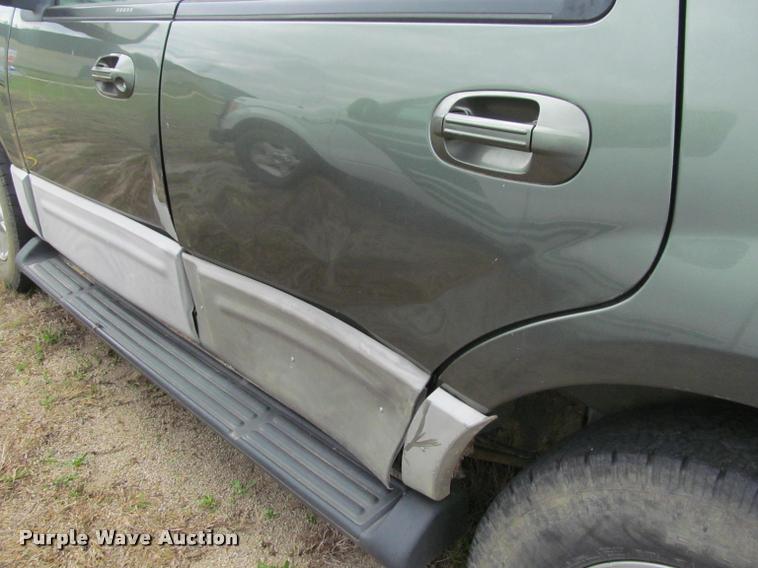 image for item K4955 2003 Ford Expedition XLT SUV