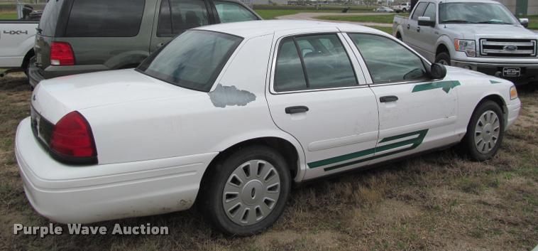 image for item K4956 2006 Ford Crown Victoria Police Interceptor