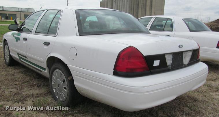 image for item K4956 2006 Ford Crown Victoria Police Interceptor