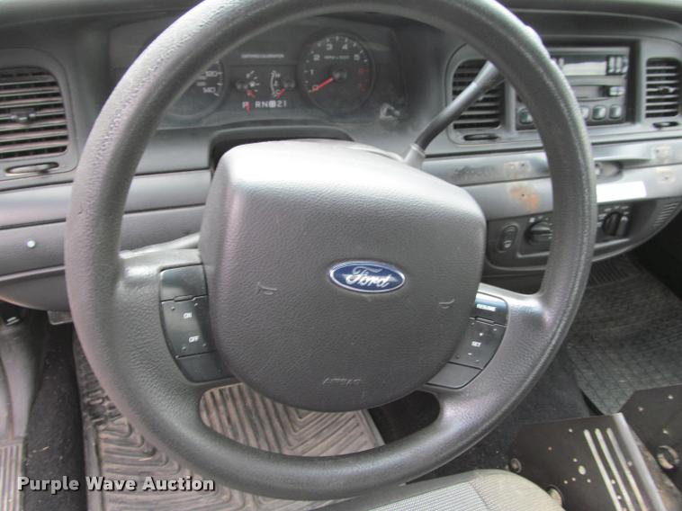 image for item K4956 2006 Ford Crown Victoria Police Interceptor
