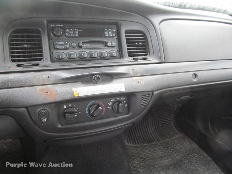 image for item K4956 2006 Ford Crown Victoria Police Interceptor