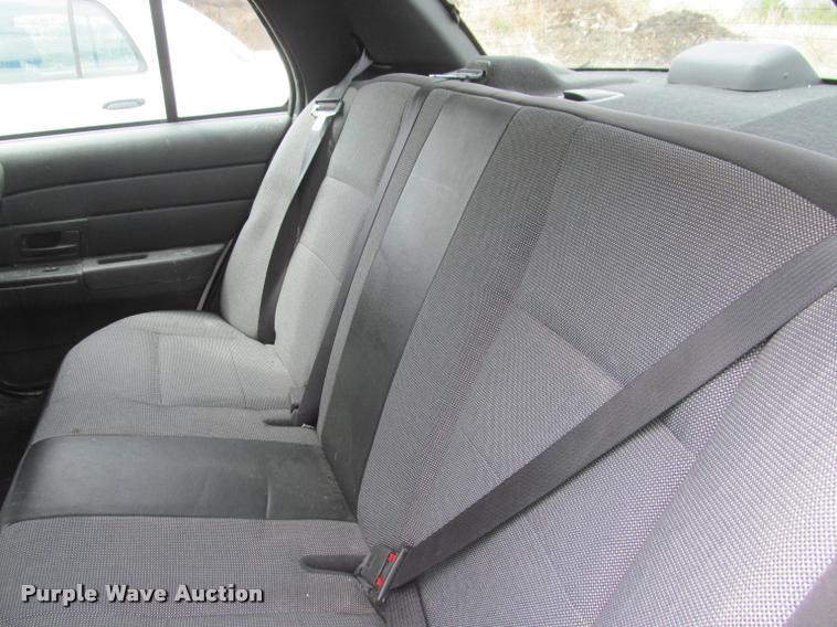 image for item K4956 2006 Ford Crown Victoria Police Interceptor