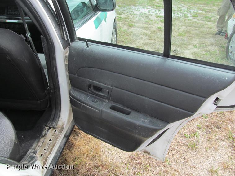 image for item K4956 2006 Ford Crown Victoria Police Interceptor