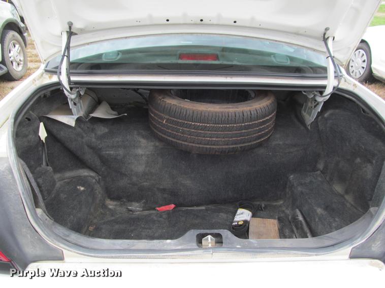 image for item K4956 2006 Ford Crown Victoria Police Interceptor