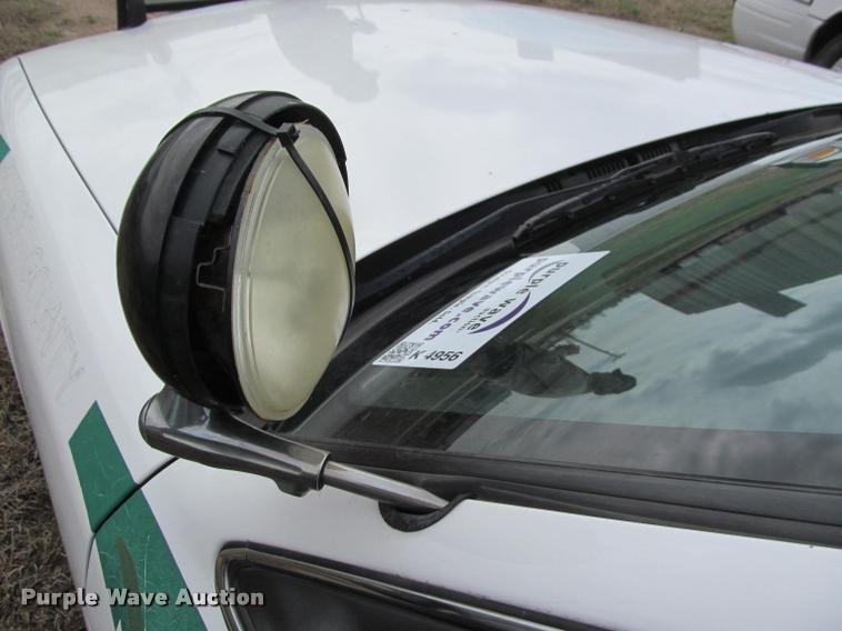 image for item K4956 2006 Ford Crown Victoria Police Interceptor