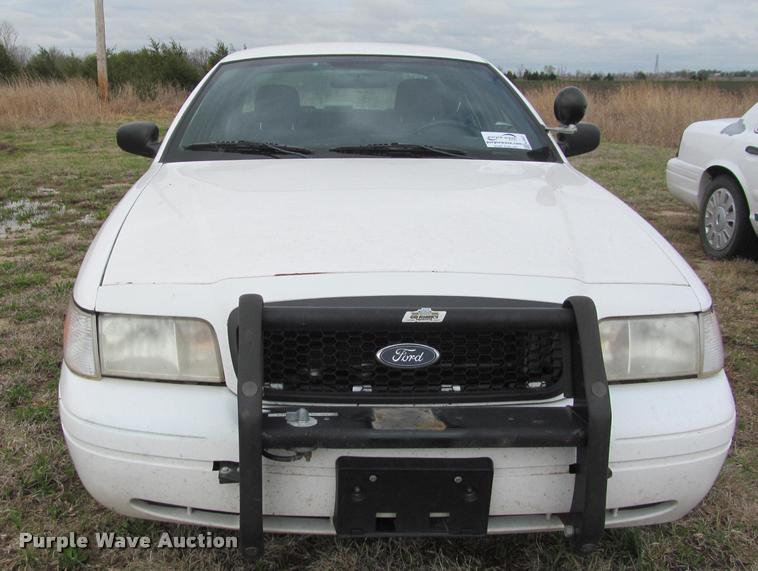 image for item K4957 2008 Ford Crown Victoria Police Interceptor
