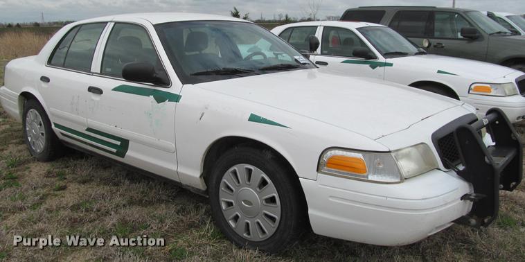 image for item K4957 2008 Ford Crown Victoria Police Interceptor