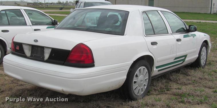 image for item K4957 2008 Ford Crown Victoria Police Interceptor