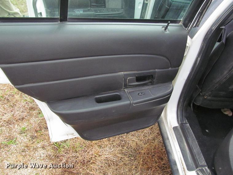 image for item K4957 2008 Ford Crown Victoria Police Interceptor