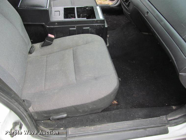 image for item K4957 2008 Ford Crown Victoria Police Interceptor