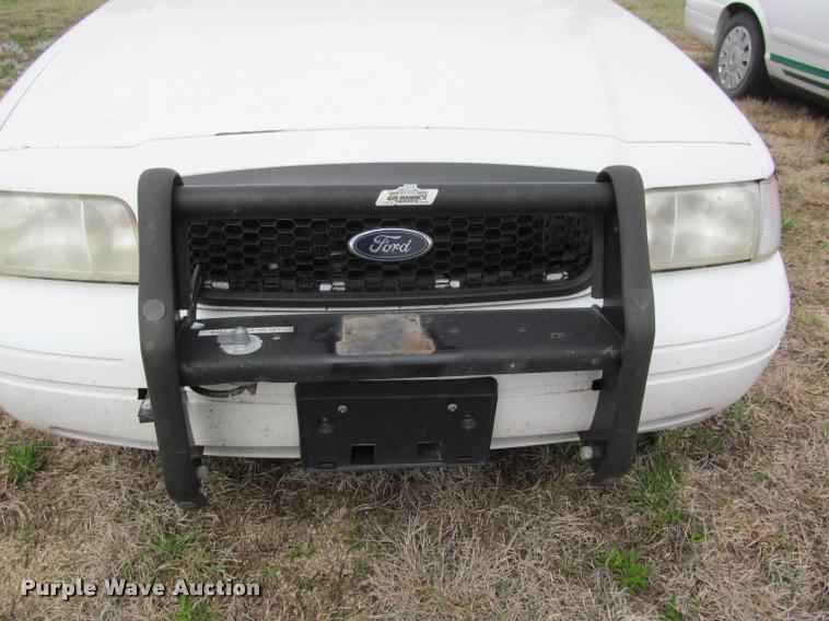 image for item K4957 2008 Ford Crown Victoria Police Interceptor