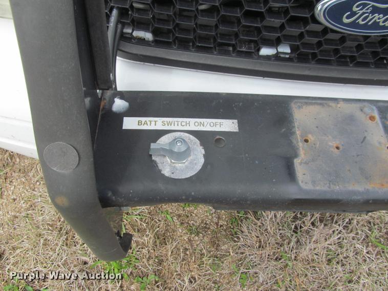 image for item K4957 2008 Ford Crown Victoria Police Interceptor