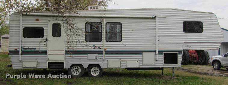 image for item K4960 1997 Coachmen 349R5 camper