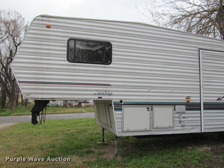 image for item K4960 1997 Coachmen 349R5 camper