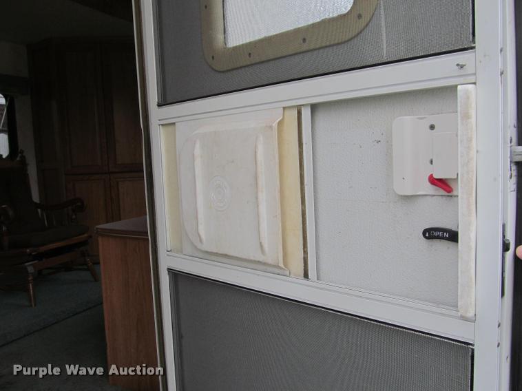 image for item K4960 1997 Coachmen 349R5 camper