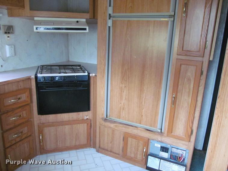 image for item K4960 1997 Coachmen 349R5 camper