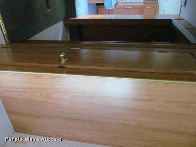 image for item K4960 1997 Coachmen 349R5 camper