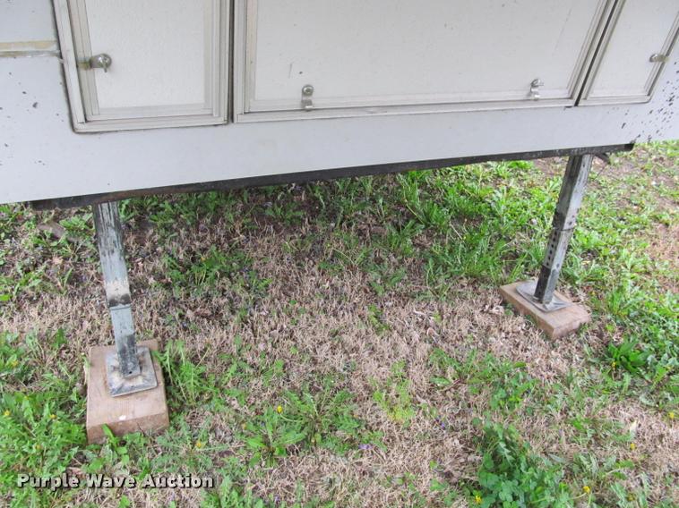 image for item K4960 1997 Coachmen 349R5 camper