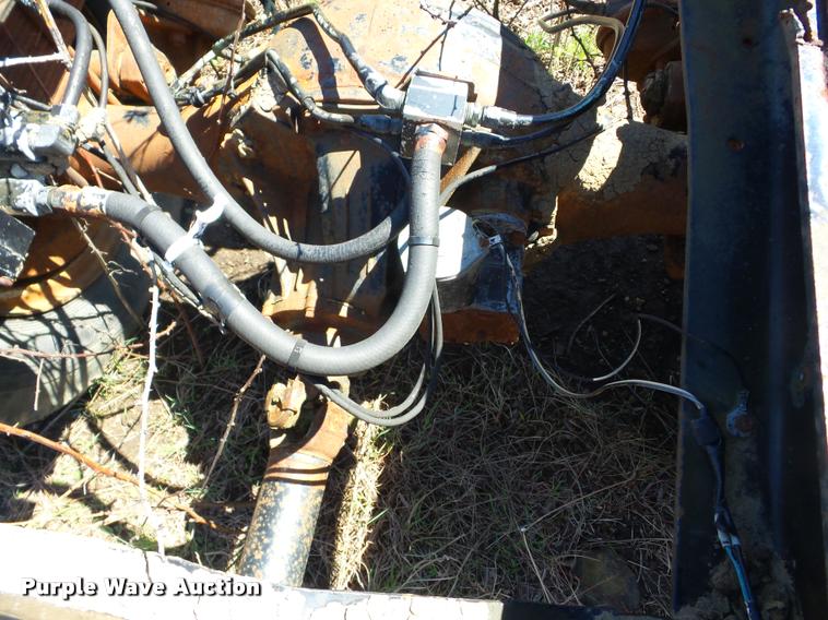 image for item K6477 1976 Chevrolet C65 truck cab and chassis