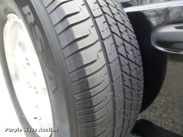 image for item K7690 2004 Jeep Liberty Limited SUV