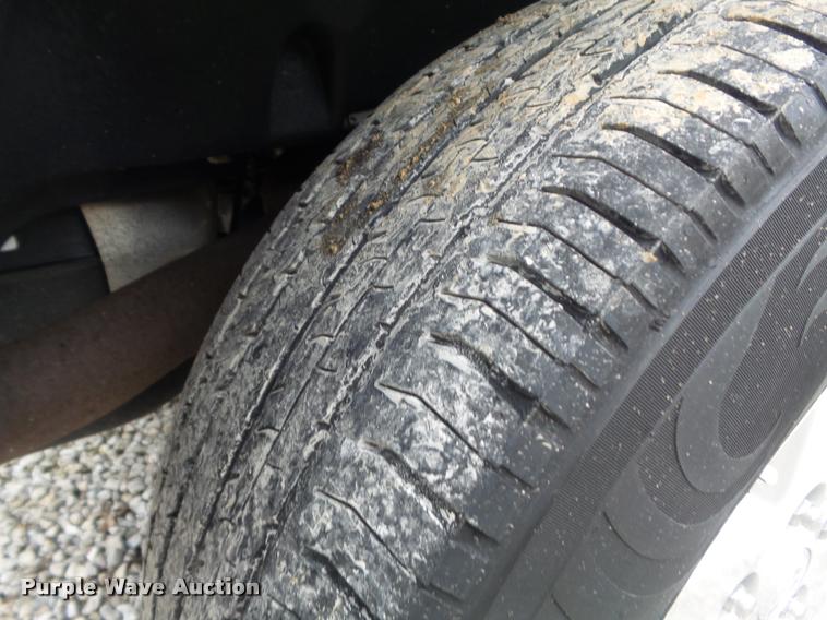 image for item K7690 2004 Jeep Liberty Limited SUV