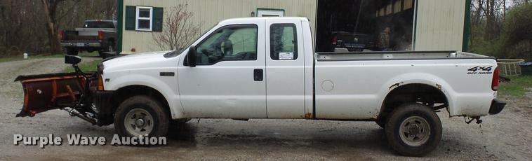 image for item L4664 1999 Ford F350 Super Duty SuperCab pickup truck