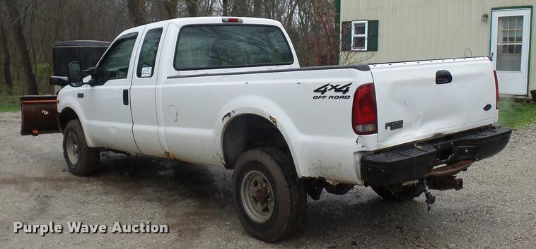 image for item L4664 1999 Ford F350 Super Duty SuperCab pickup truck