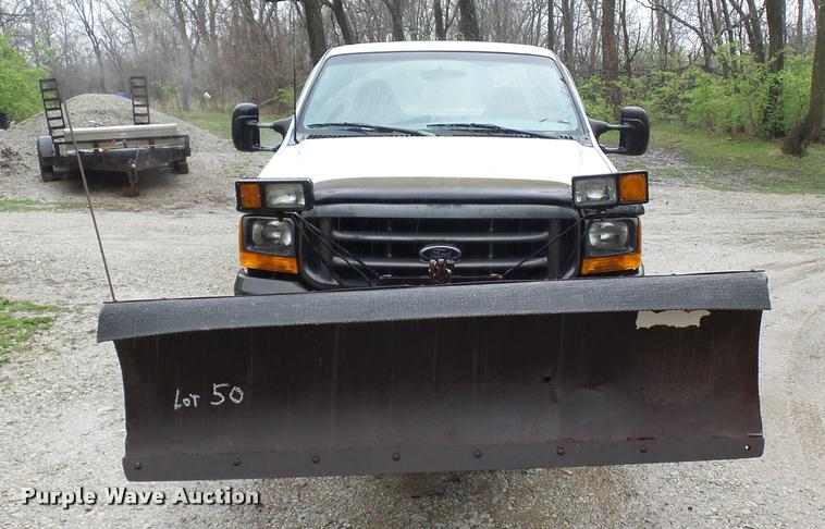 image for item L4664 1999 Ford F350 Super Duty SuperCab pickup truck
