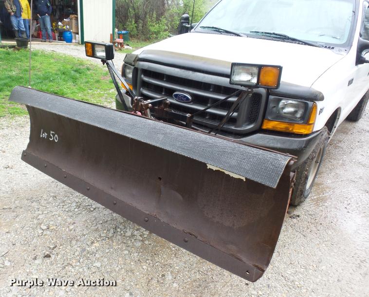 image for item L4664 1999 Ford F350 Super Duty SuperCab pickup truck