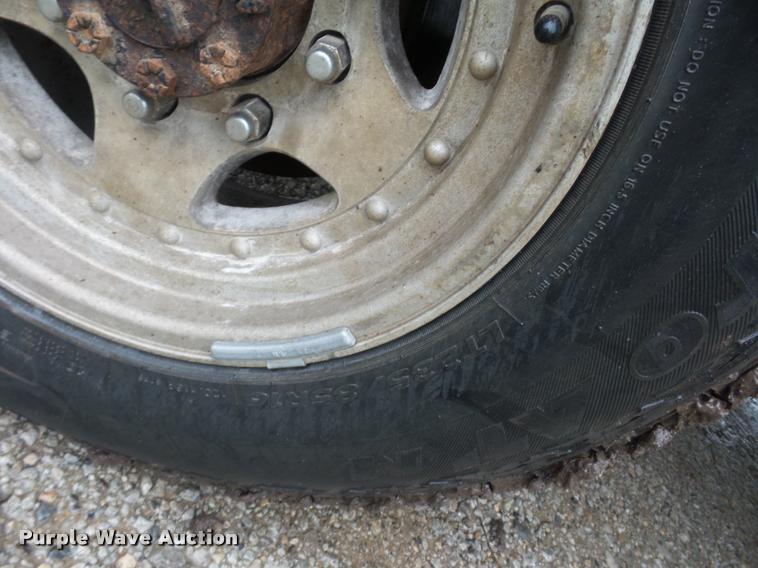 image for item L4664 1999 Ford F350 Super Duty SuperCab pickup truck