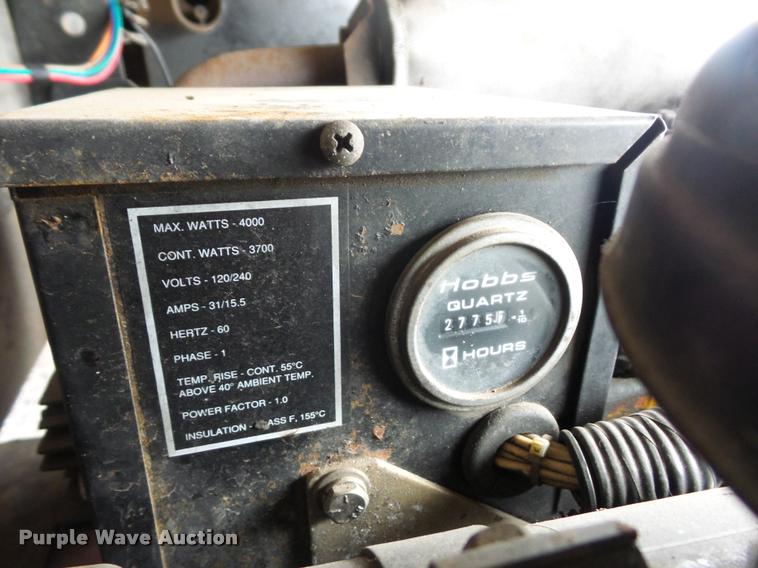 image for item L4667 2001 International 4700 mobile office truck with generator