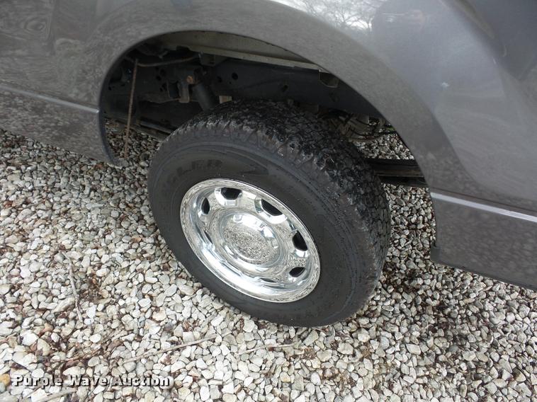 image for item L4669 2013 Ford F150 pickup truck