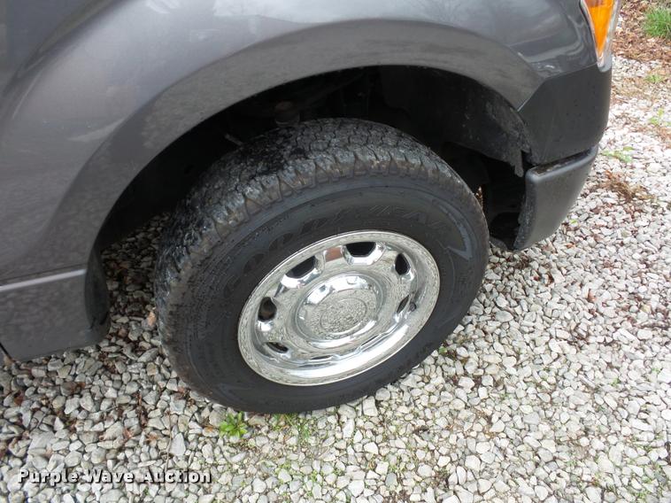 image for item L4669 2013 Ford F150 pickup truck