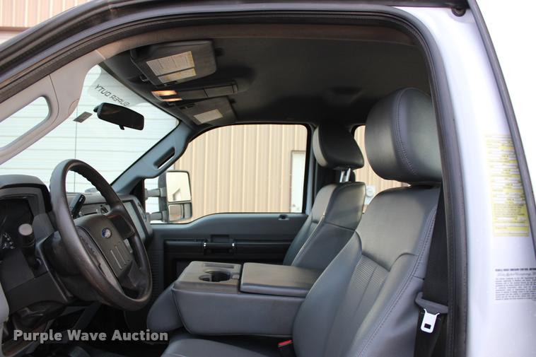 image for item L4956 2014 Ford F350 Super Duty CrewCab flatbed pickup truck