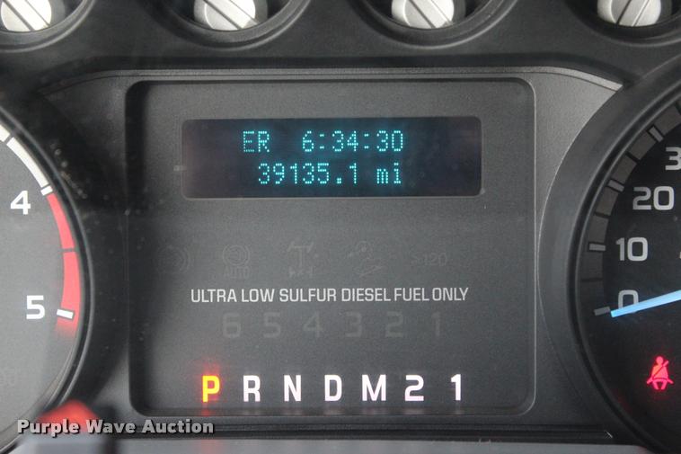 image for item L4956 2014 Ford F350 Super Duty CrewCab flatbed pickup truck