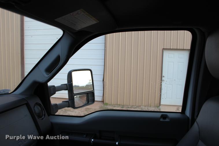 image for item L4956 2014 Ford F350 Super Duty CrewCab flatbed pickup truck