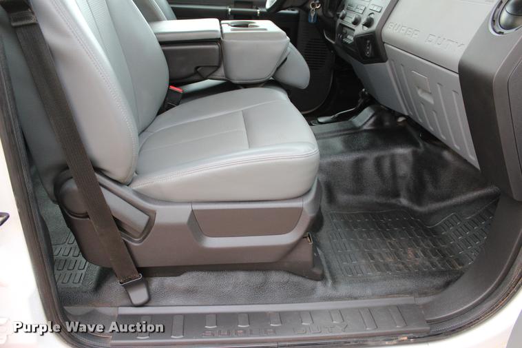 image for item L4956 2014 Ford F350 Super Duty CrewCab flatbed pickup truck