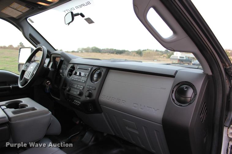 image for item L4956 2014 Ford F350 Super Duty CrewCab flatbed pickup truck