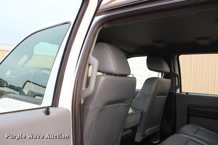 image for item L4956 2014 Ford F350 Super Duty CrewCab flatbed pickup truck